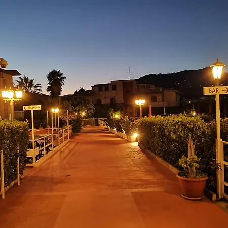 Hotel apartamentowy Residence Villa Giardini