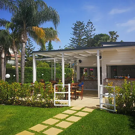 アパートホテル Residence Villa Giardini ジャルディーニ・ナクソス