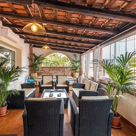 Residence Villa Giardini 3*