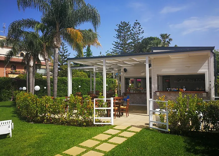 מלון דירות Residence Villa Giardini גיארדיני נאקסוס