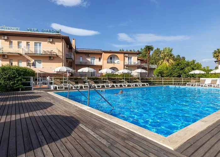 Residence Villa Giardini גיארדיני נאקסוס