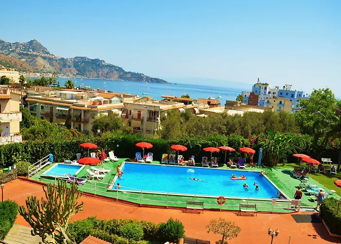 Residence Villa Giardini 3*