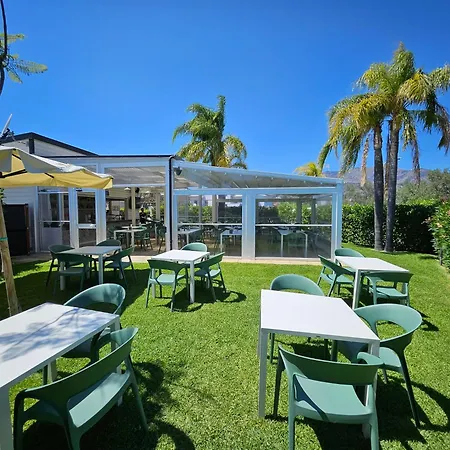 Residence Villa Giardini מלון דירות גיארדיני נאקסוס