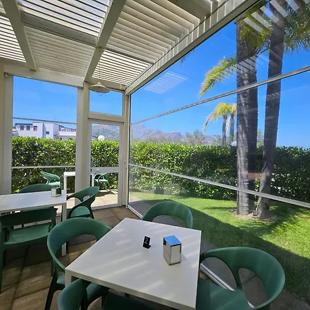 Residence Villa Giardini 3* גיארדיני נאקסוס