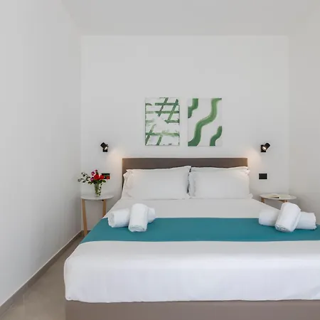 Residence Villa Giardini מלון דירות גיארדיני נאקסוס