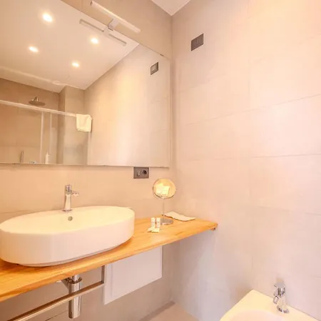 Residence Villa Giardini 3*