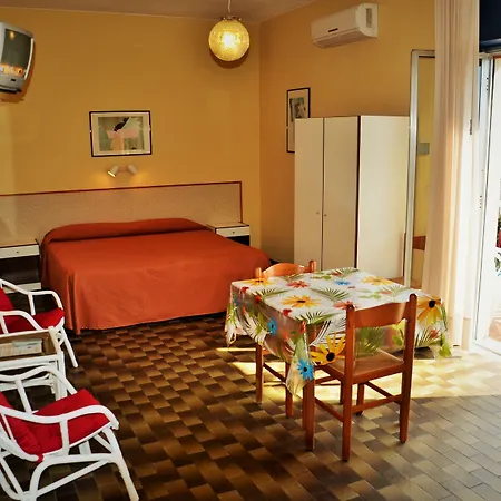 Residence Villa Giardini Apartahotel 3*