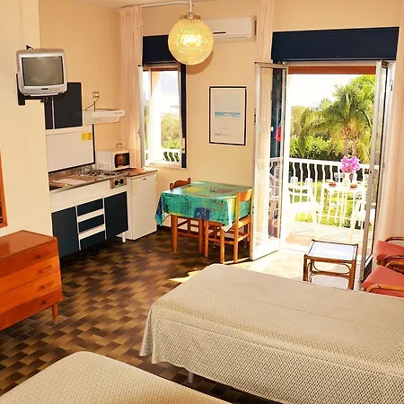 Apartahotel Residence Villa Giardini Giardini-Naxos