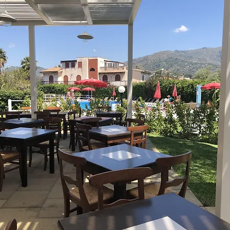 Residence Villa Giardini Apartahotel