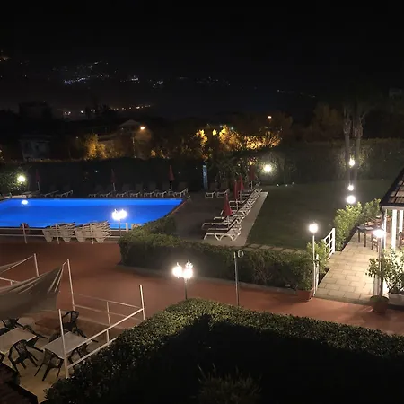 Apartahotel Residence Villa Giardini