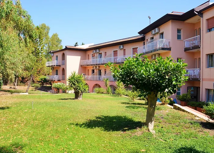 Residence Villa Giardini 3*