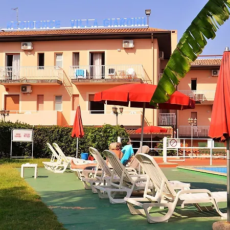 Residence Villa Giardini 3*